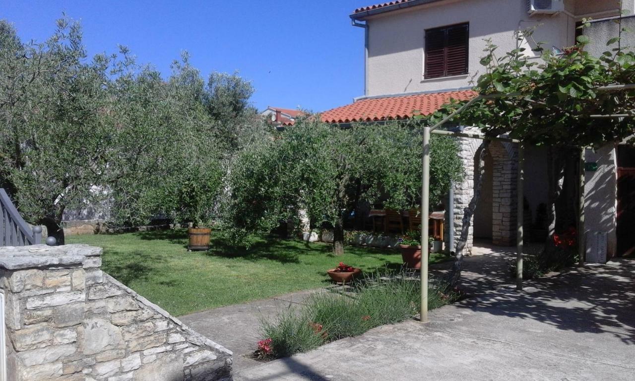 Apartments Anica Pula Exterior foto